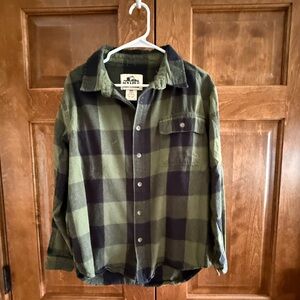 Old Mill Olive Green and Black Plaid Flannel Shirt - Men's Size Medium
